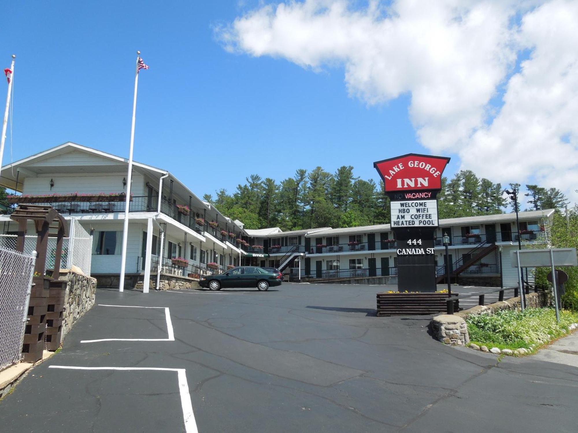 The Lake George Inn Екстериор снимка